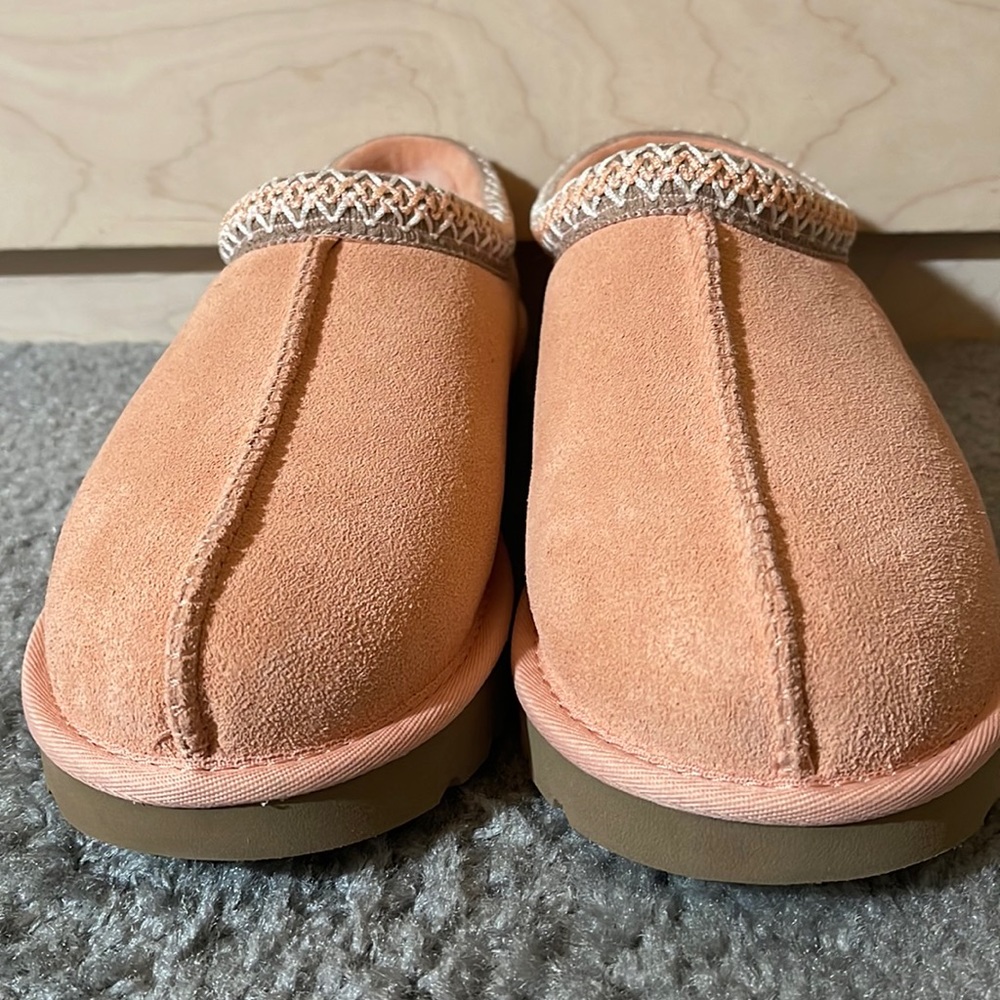 Brand New never worn Pink UGG Tasman Slippers